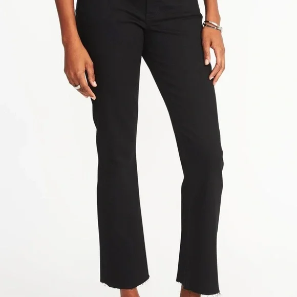 π Mid-Rise Cropped Flare-Ankle Jeans - Picture 3 of 15